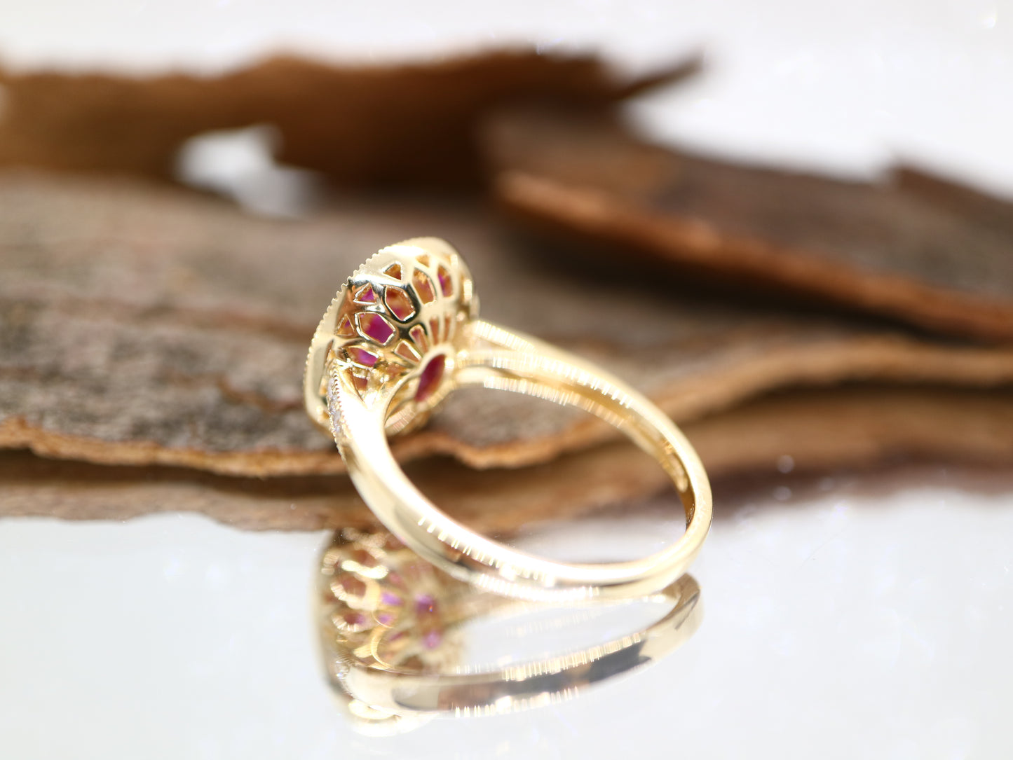 Art Deco ruby and diamond ring in yellow gold