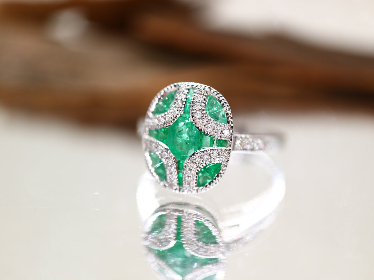 Art Deco emerald and diamond ring in white gold