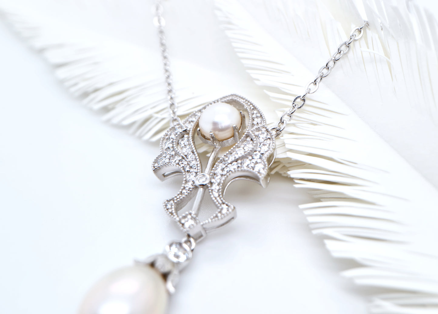 Edwardian vintage pearl and silver necklace