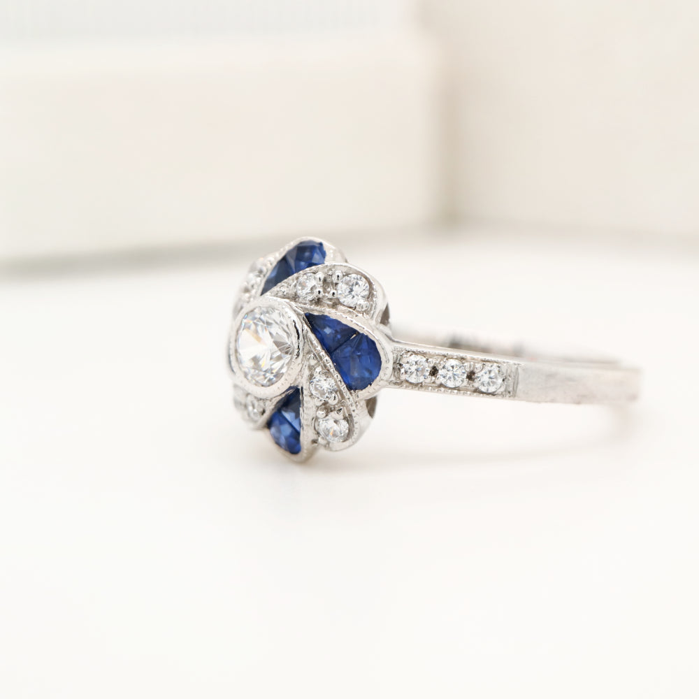 Vintage sapphire ring in pinwheel design