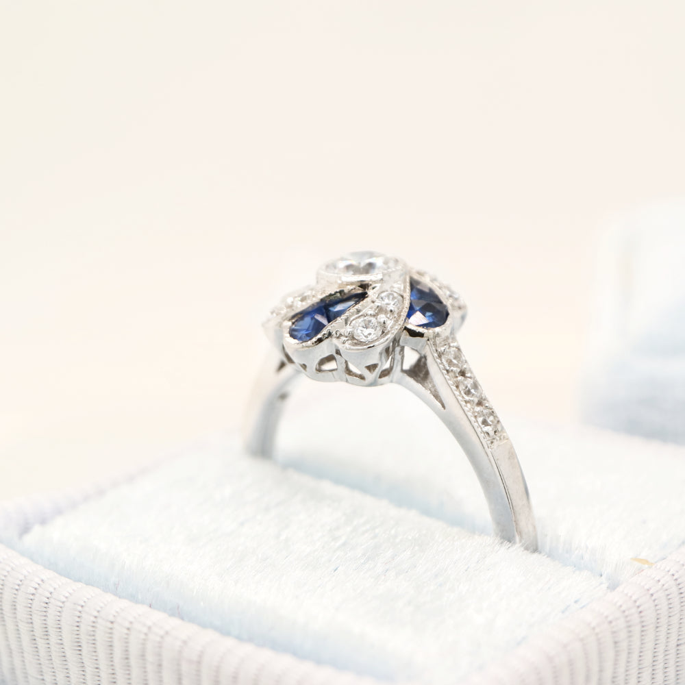 Vintage sapphire ring in pinwheel design