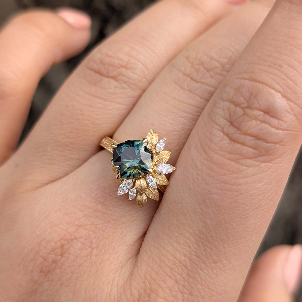 Josephine ring - Australian parti sapphire, Diamonds, 18k gold